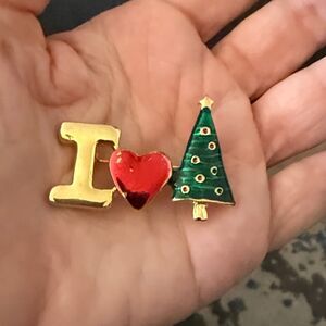 Vintage Enamel I Love Christmas Gold Tone Brooch.